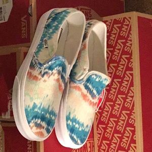 New Women’s Vans sneakers
